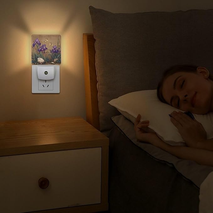 Night Lights Plug Into Wall, Classical Vitality LED Smart Light Sensor Night Light Auto Dusk to Dawn for Hallway, Bedroom, Bathroom, Stairway