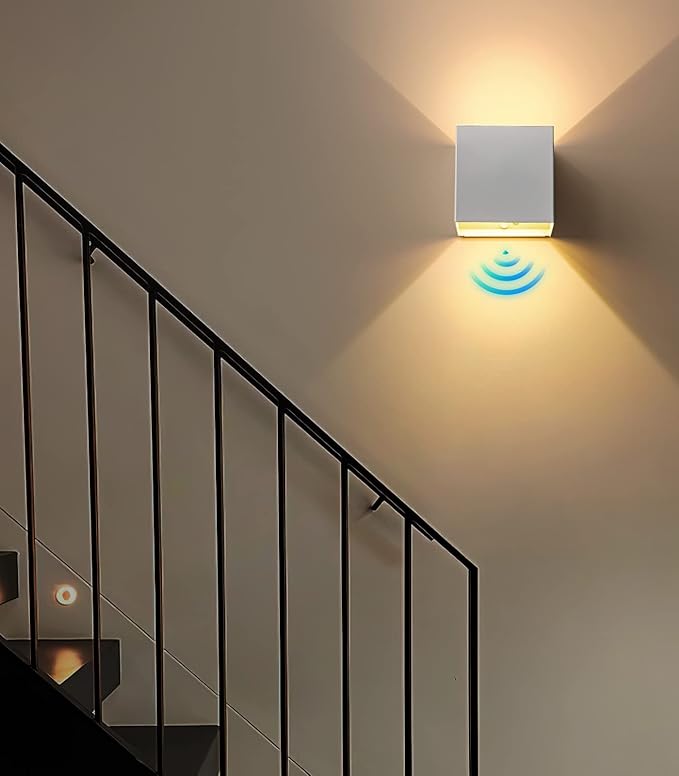 Motion Sensor Wall Light Indoor, 6000mAh Battery Operated Wall Sconce, Rechargeable Wall Light, Magnetic Cordless LED Energy Saving Night Light for Hallway Stairway Porch, White