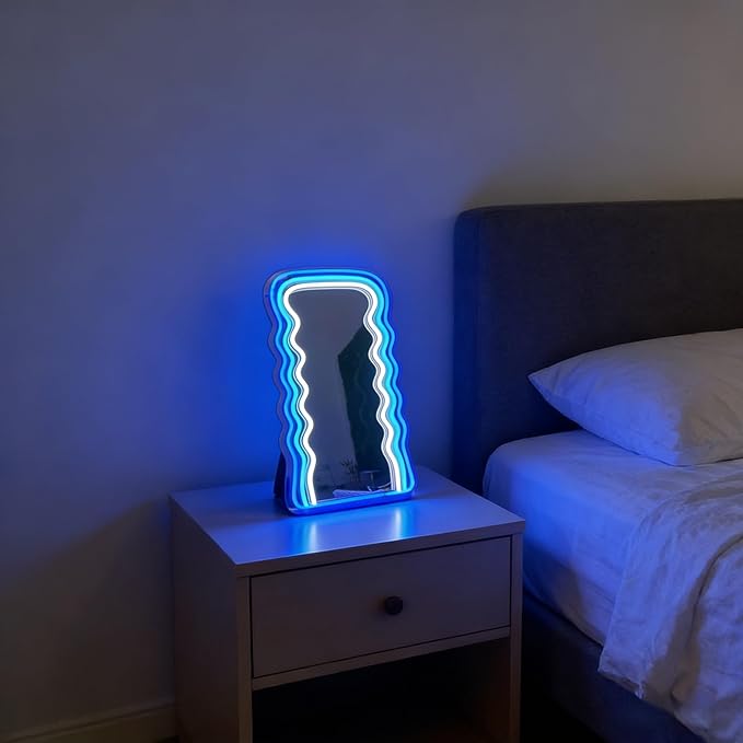 LED Mirror Neon Lights Light Up Dressing Mirror Cat/Shine Heart/Bat/Butterfly Shape Neon Mirror Sign for Modern Home Girl Room Bathroom Salon Wall Art Decor Gift for Girlfriend USB Powered
