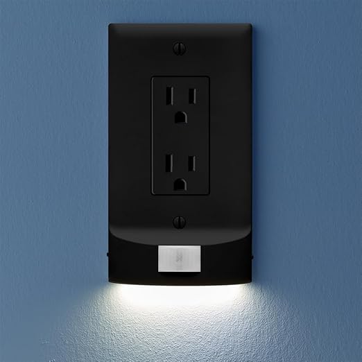 SnapPower Single MotionLight [for Décor Outlets] - Motion Detecting LED Night Lights Built-in to Wall Plate - Bright/Dim/Off Options - Auto On/Off Sensor - (Décor, Black)