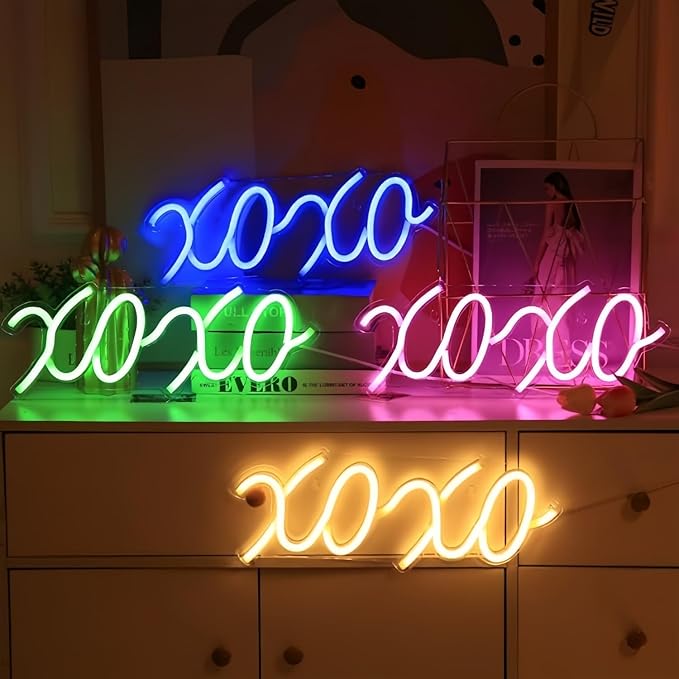 XOXO LED Neon Signs for Wall Decor Neon Wall Art Acrylic LED Lights with Hanging Chain Light Up for Bedroom Decor Graduation Bar Pub Wedding Party 5V USB Powered Dimmable