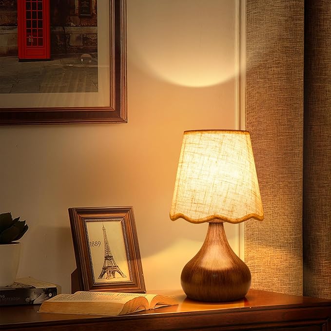 Wood Grain Small Table Lamp Touch Control, Farmhouse Bedroom Lamps for Bedside Nightstand, Vintage Small Table Lamps for Small Spaces for Kitchen Counter, Home Office, Kids Dorm, Bookshelf