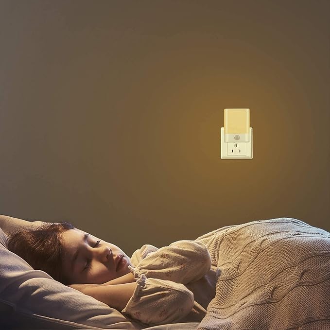 LED Night Light Plug in, Motion Sensor Night Light with Adjustable Brightness 3 Lighting Mode AUTO/ON/Off for Children, Bedroom, Hallway Light, 4-Pack