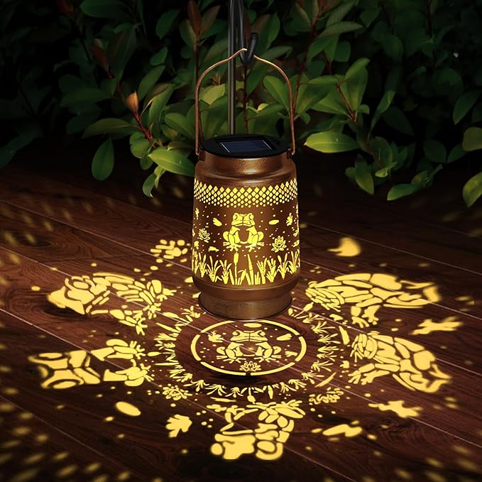 Solar Lanterns Outdoor Waterproof Hanging Solar Lights, Frog Garden Decor Birthday Gifts for Women Mom, Hanging Metal Garden Lights for Yard Patio Lawn Landscape Women Gifts Christmas Gifts
