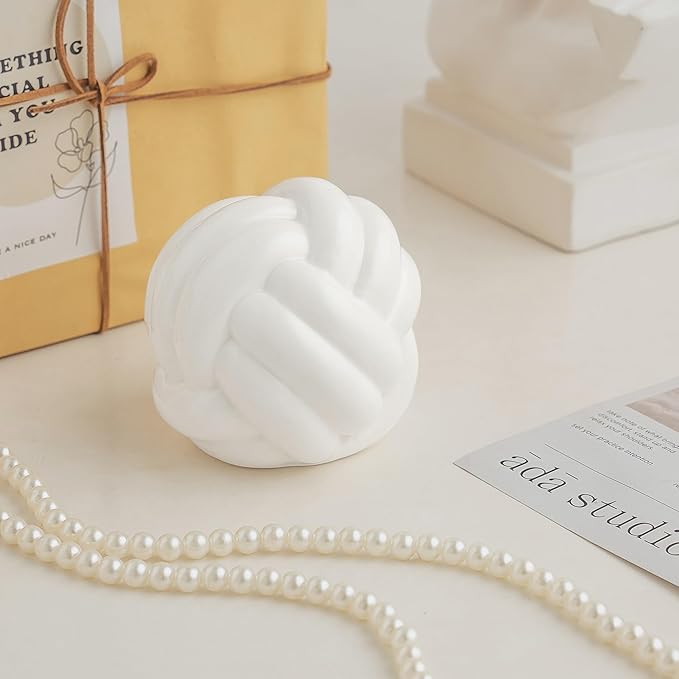 Small Ceramic Knot Decor, Chain Link Decor, Coffee Table Decor, Book Shelf Decor, Entry Table Decor, Aesthetic Minimalist Decorative Objects for Modern Home Living Room, Desk Decor for Office (White)