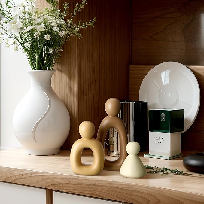 Youyole Abstract Family of 3 Figurines Sculpture Modern Home Decor Love Sculpture Home Decorative Accents Abstract Decorative Statue for Living Room Office Table Shelves Decorations (Warm Brown)
