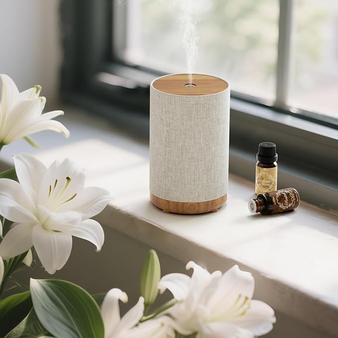 Essential Oil Diffuser with Fabric Cover, Small Portable Aroma Diffuser for Home 120ml, Ultrasonic Aromatherapy Oil Diffuser with 7 Colors LED, Auto Shut-Off Function, Mini Humidifier for Bedroom