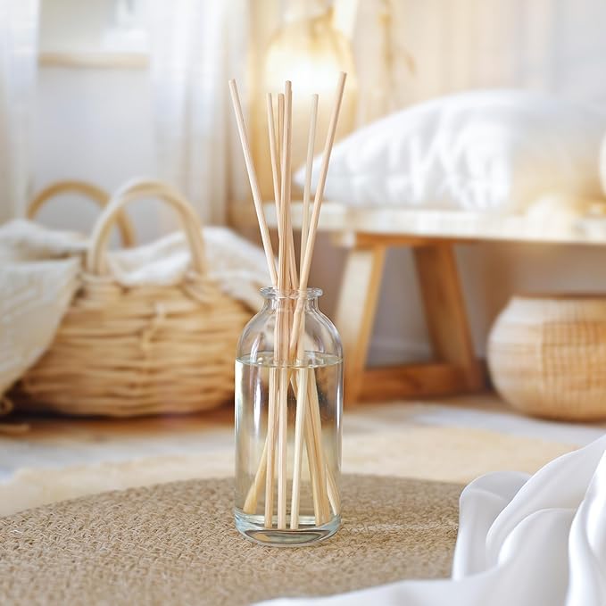 Urban Naturals Frosted Pinecones Holiday Scented Reed Diffuser Oil Gift Set | Pine, Cinnamon, Clove, Cedar Wood, Sandalwood and Vanilla Bean Scent Notes - 3.75 Ounces - Vegan - Made in the USA