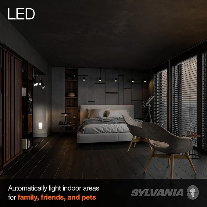 LEDVANCE Sylvania LED Night Light with USB Port and Socket, 3-Color Select, Frosted, 3000K, 5 Lumens, Cool White - 1 Pack (64991)