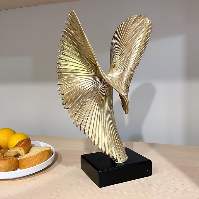Modern Abstract Eagle Decorative Sculpture, Dining Living Room Desk Decor,Geometric Home Decor Statues,Shelf Top Decor Aesthetics, Coffee Tables or Office Shelves（Golden）